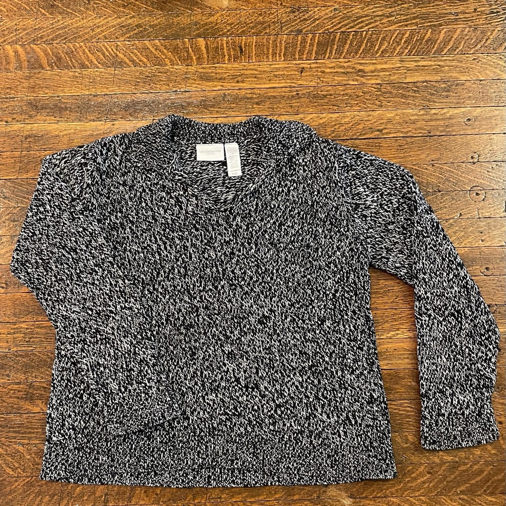 Liz Claiborne Black and White V-Neck Sweater
